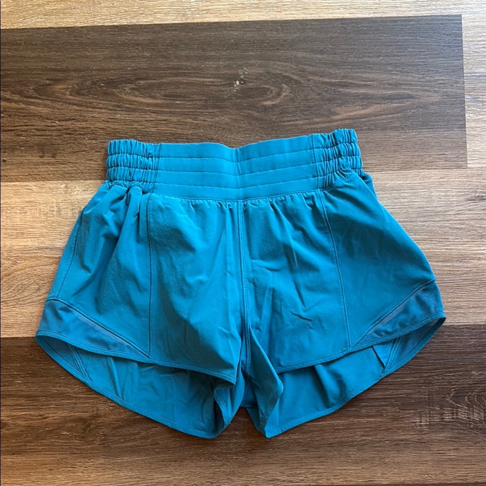 Lululemon Hotty Hot HR Short 2.5”